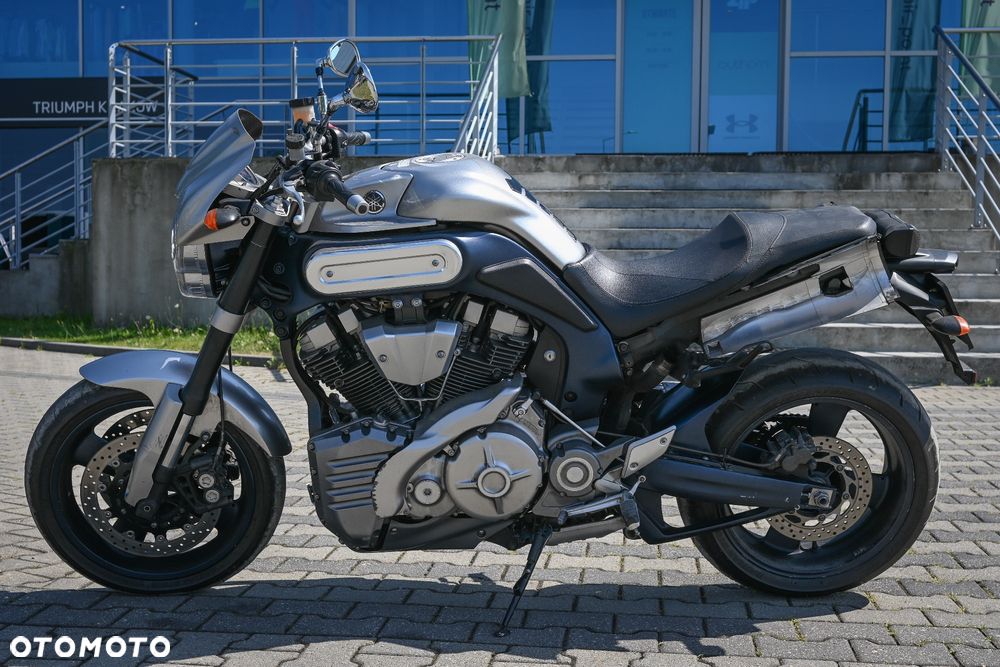 Yamaha MT - 2