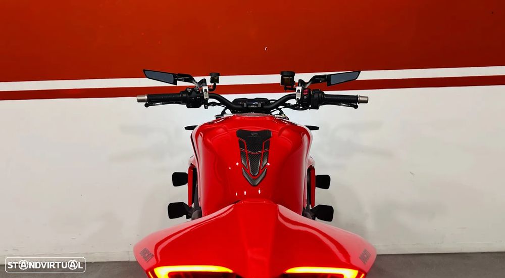Ducati Streetfighter V4 S RED - 13