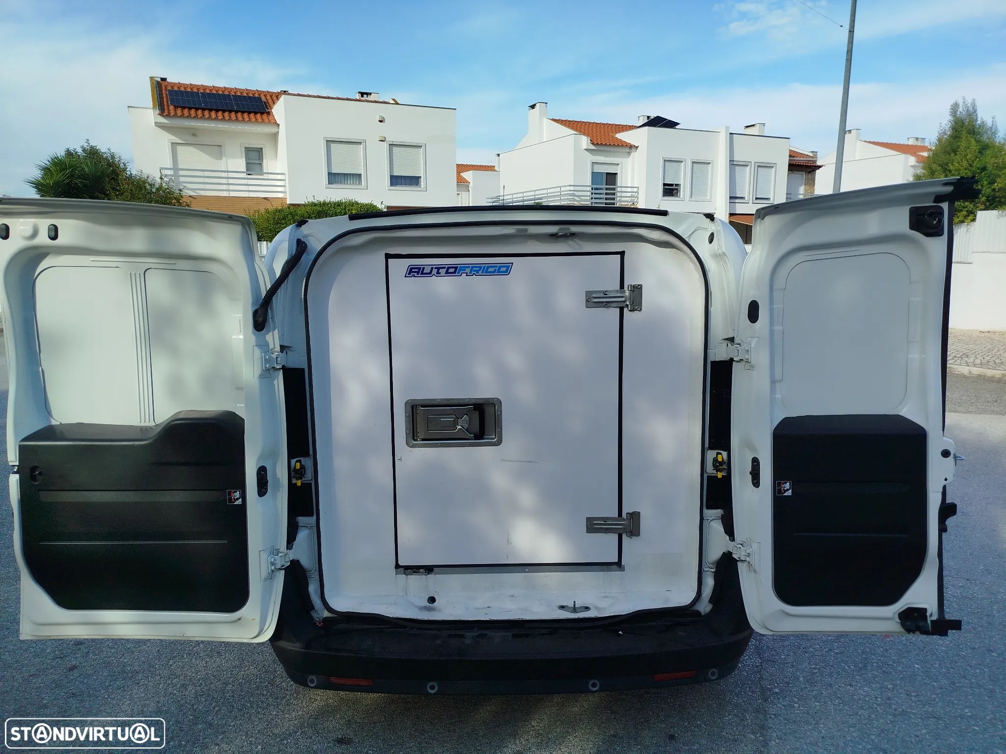 Fiat Doblo 1.3 MultiJet frio/Frigorífico - 1