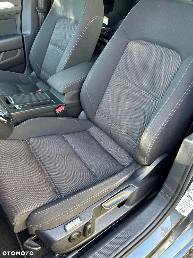 Volkswagen Passat 1.6 TDI BMT Comfortline - 21