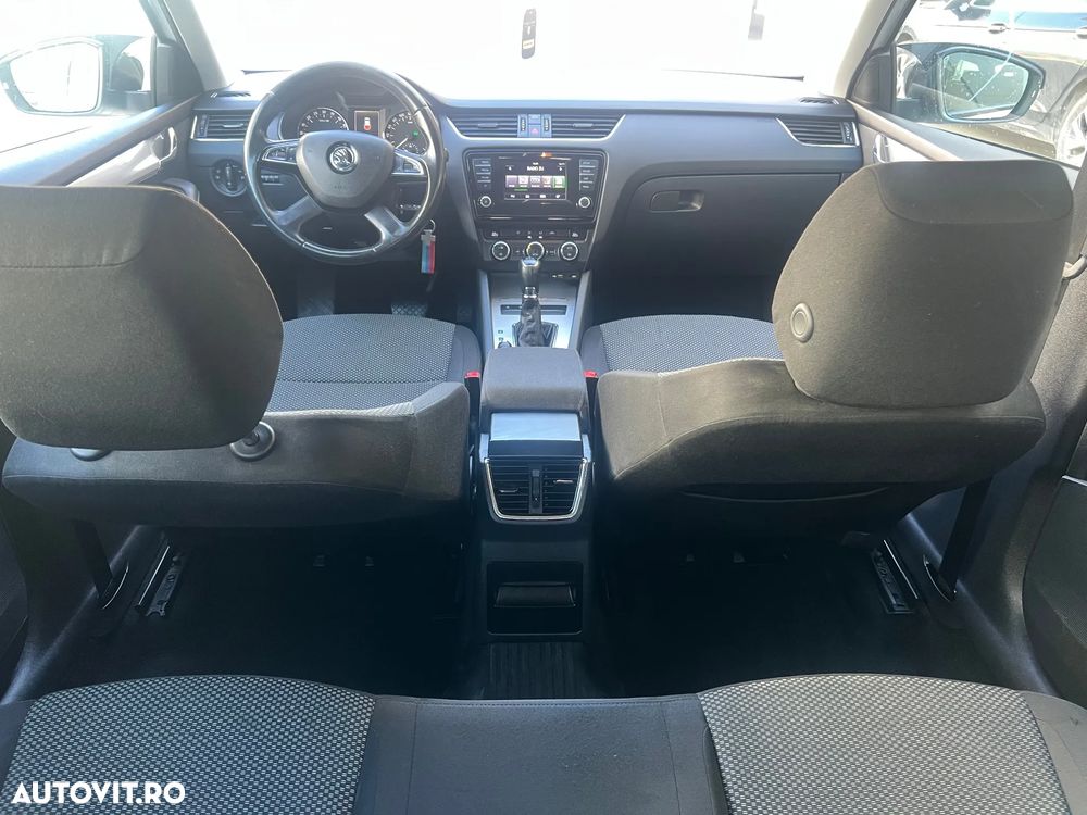 Skoda Octavia 2.0 TDI ELEGANCE DSG - 15