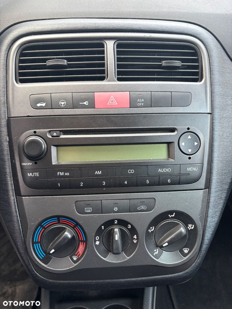 Fiat Punto 1.4 16V Dynamic - 9