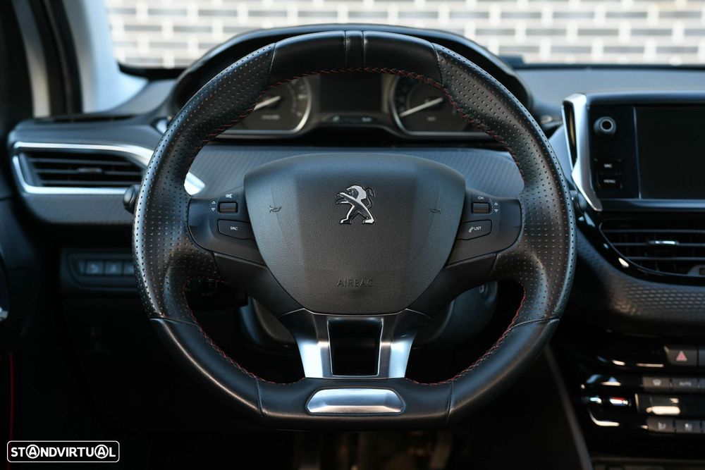 Peugeot 208 1.2 PureTech GT Line - 15