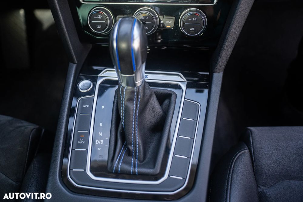 Volkswagen Passat 1.4 TSI DSG GTE - 13
