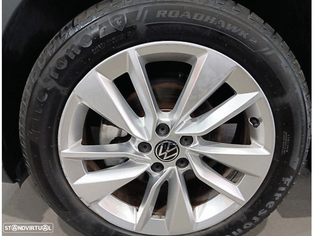 Volkswagen Taigo 1.0 TSI Urban DSG — fotografia 33