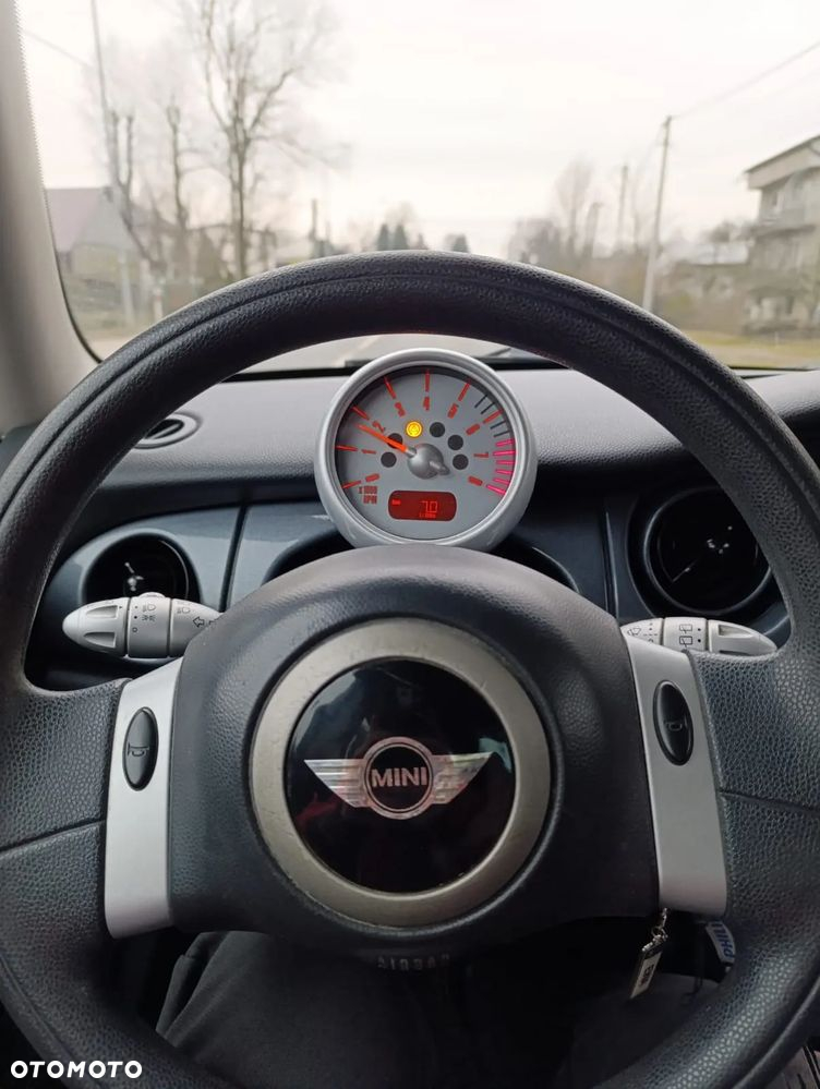 MINI ONE Standard - 7