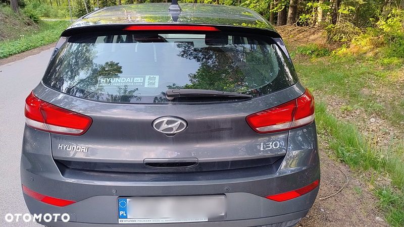 Hyundai i30 1.5 DPI Classic + - 5