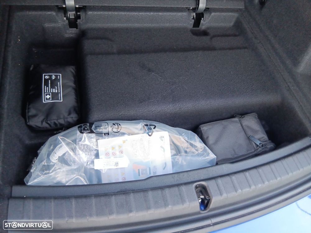BMW 225xe Active Tourer e xDrive Pack Desportivo M - 28