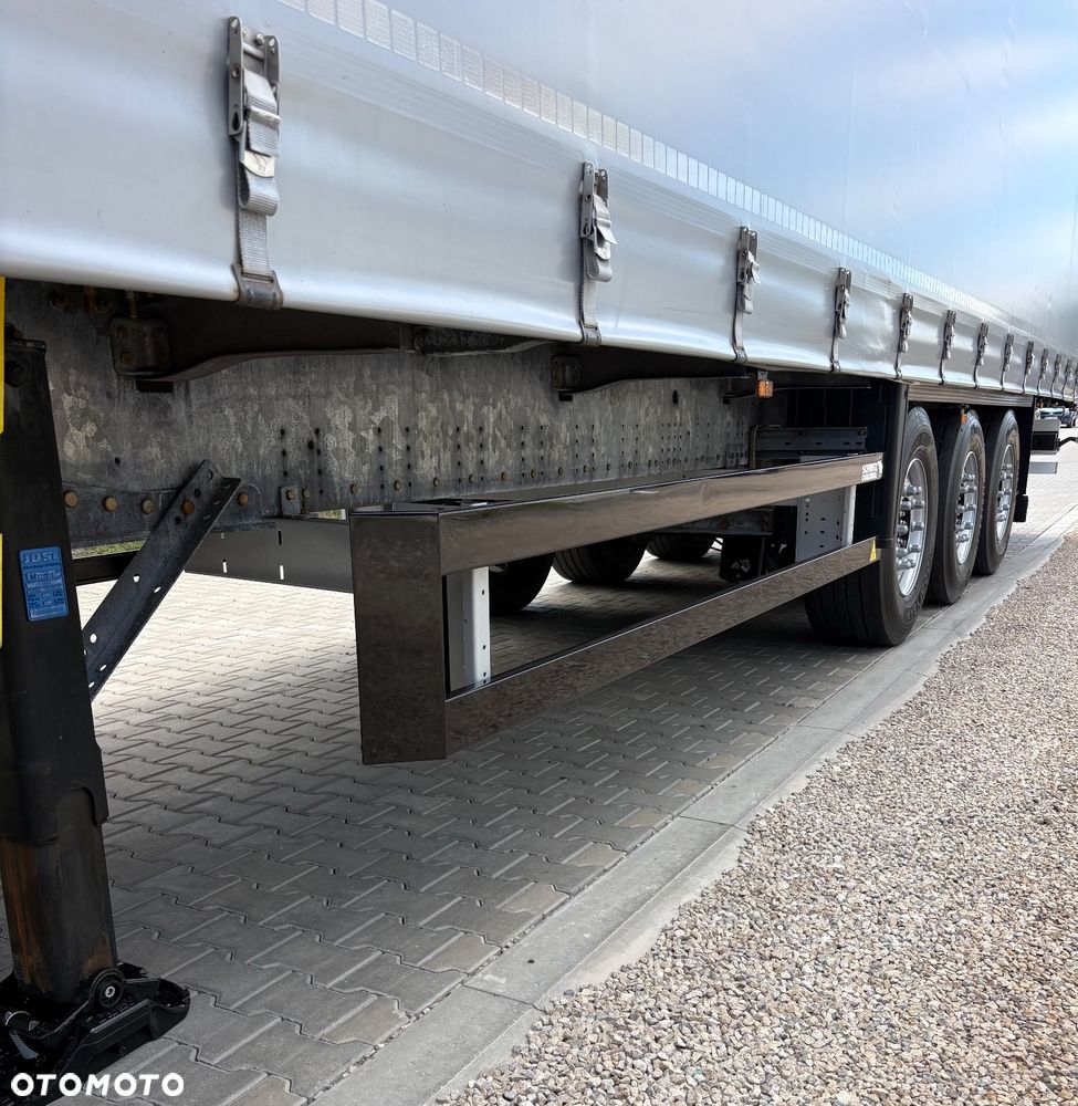 Schmitz Cargobull Standard Podnoszona Oś Idealny Stan - 11