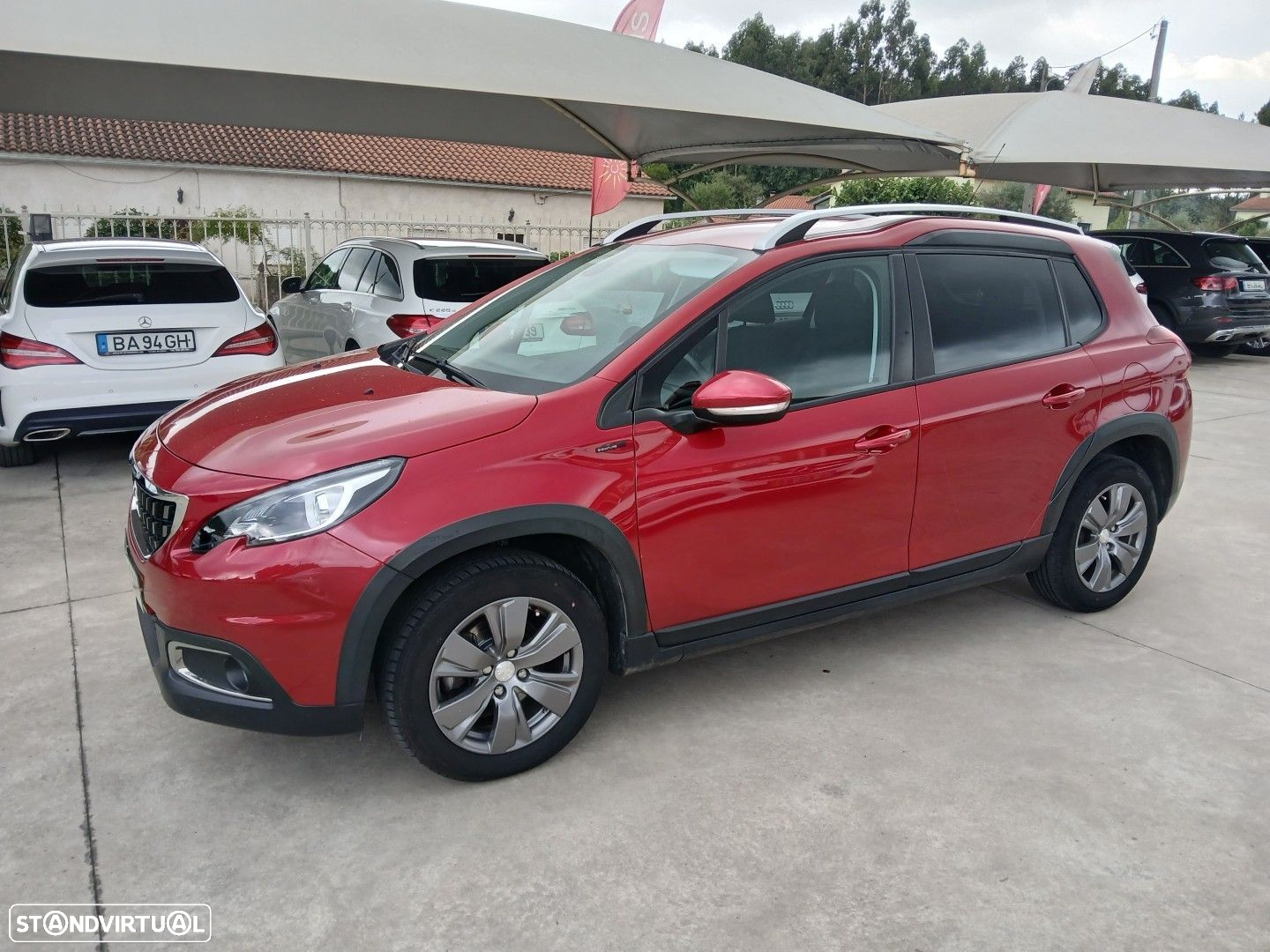 Peugeot 2008 1.2 PureTech Signature - 4