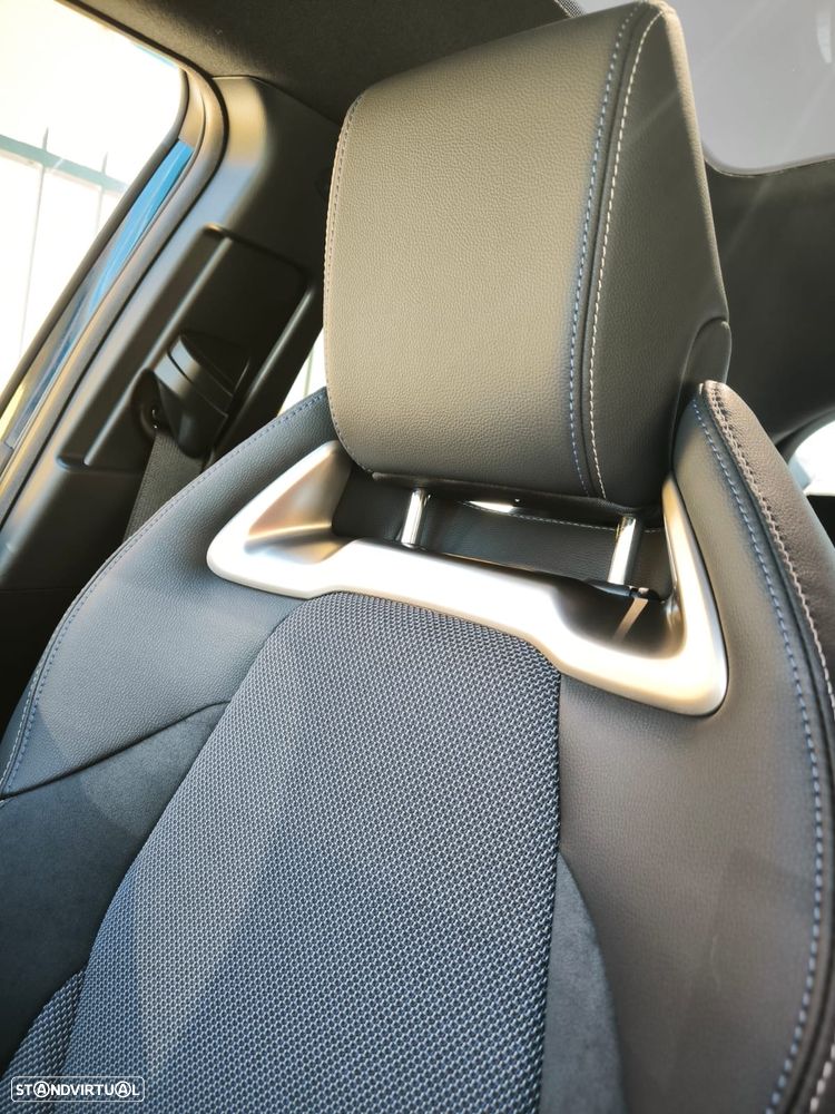 Toyota C-HR 2.0 Hybrid Lounge - 12