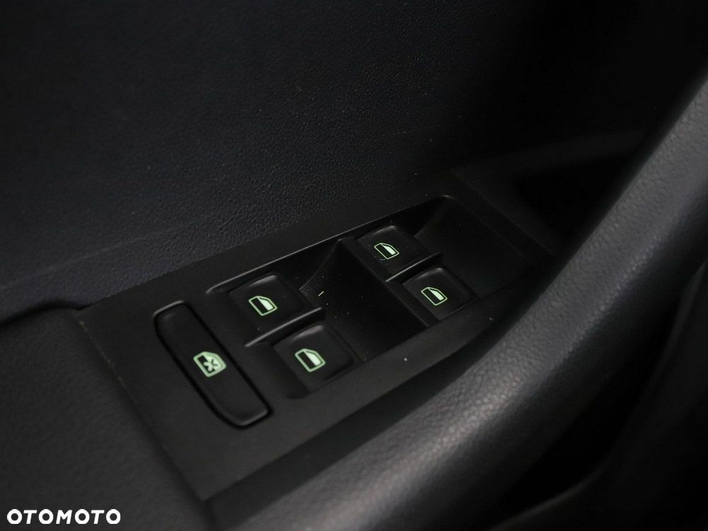 Skoda Octavia 1.4 TSI Ambition DSG - 34