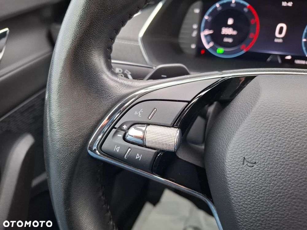 Skoda Octavia 2.0 TDI DSG Style - 23