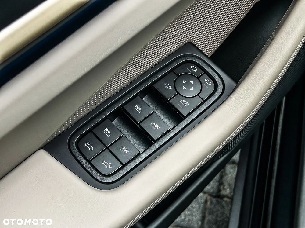 Porsche Macan 4 100kWh - 22