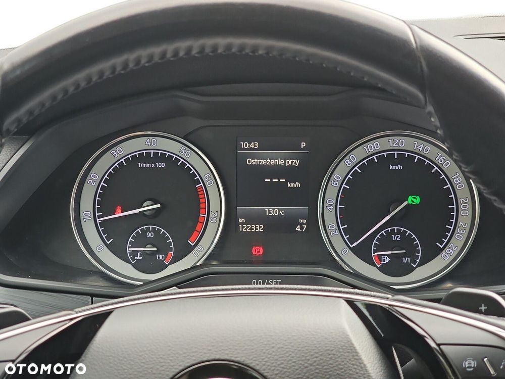 Skoda Superb 2.0 TSI Ambition DSG - 12