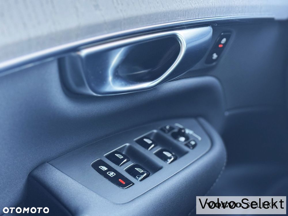 Volvo XC 90 - 38