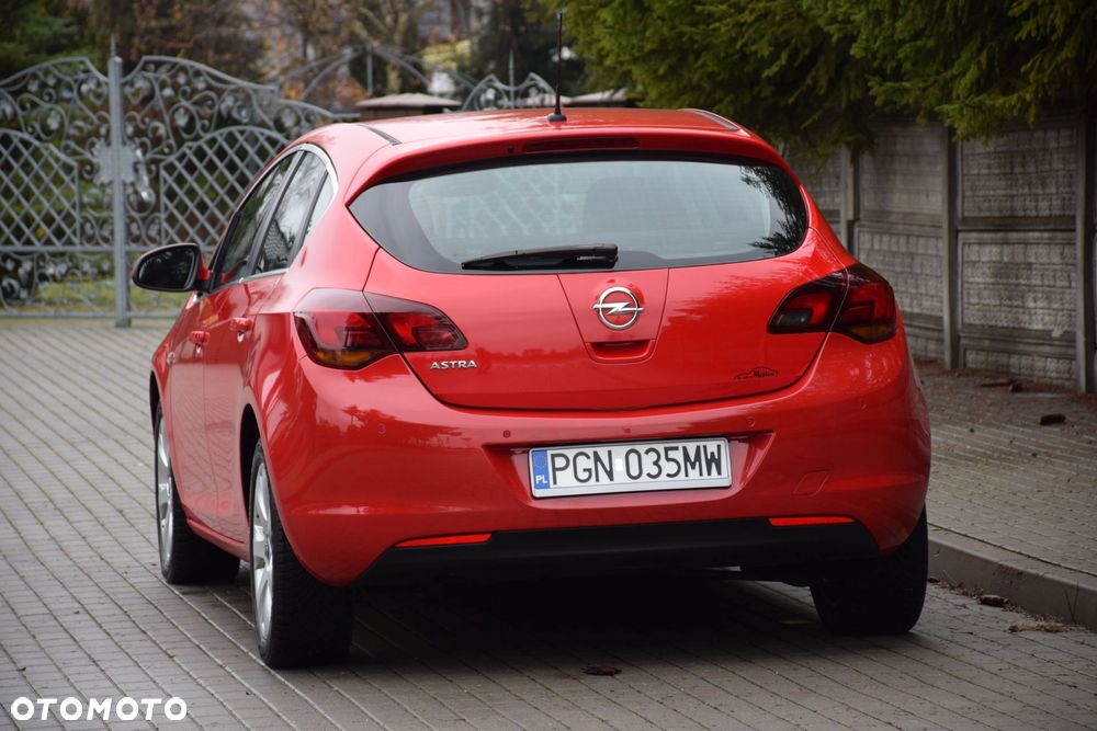 Opel Astra 1.6 Automatik Cosmo - 7