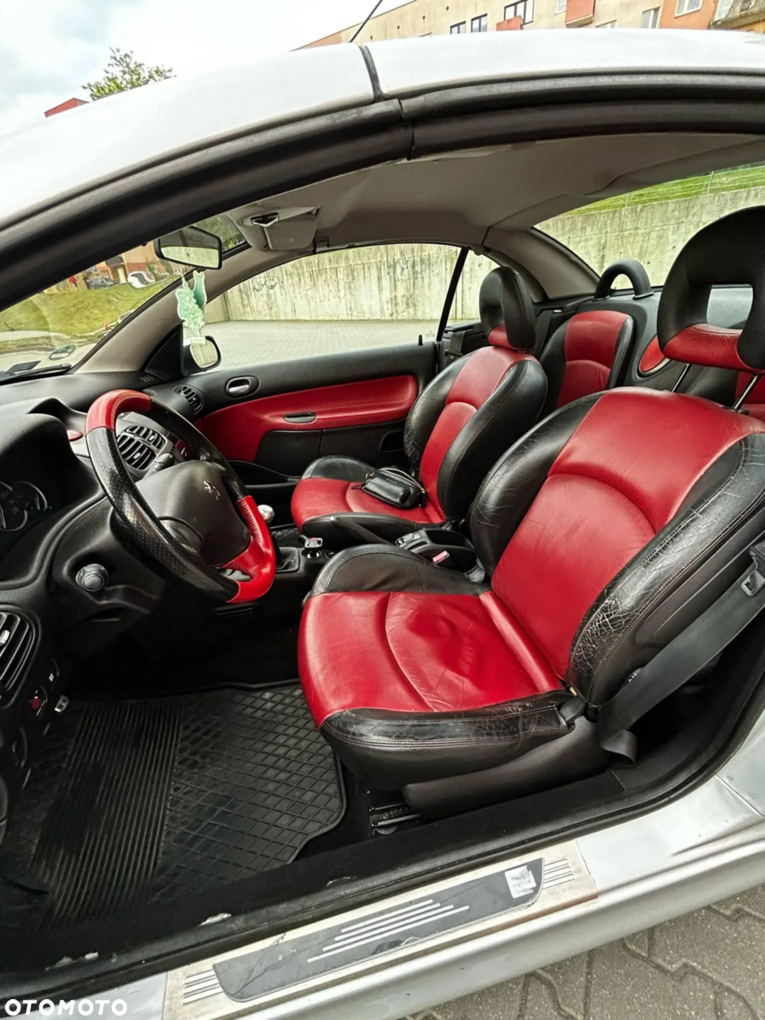 Peugeot 206 CC 1.6 - 12
