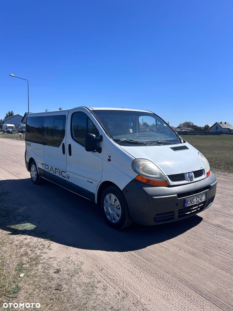 Renault Trafic - 2