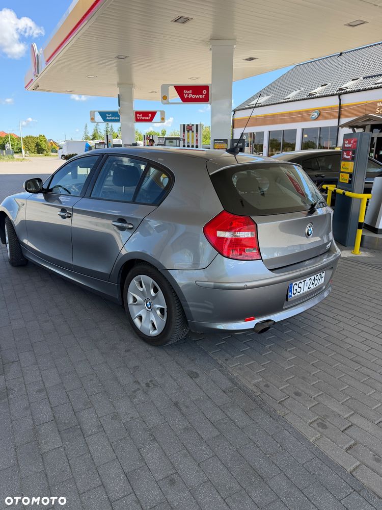 BMW Seria 1 116i - 10