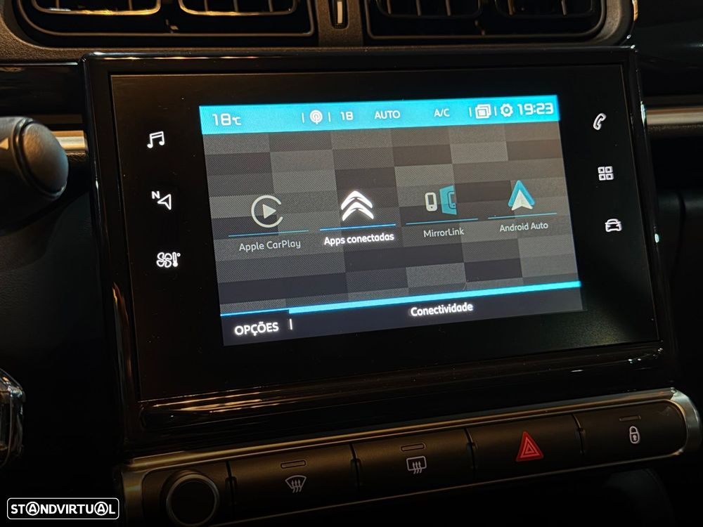 Citroën C3 1.2 PureTech Shine - 24