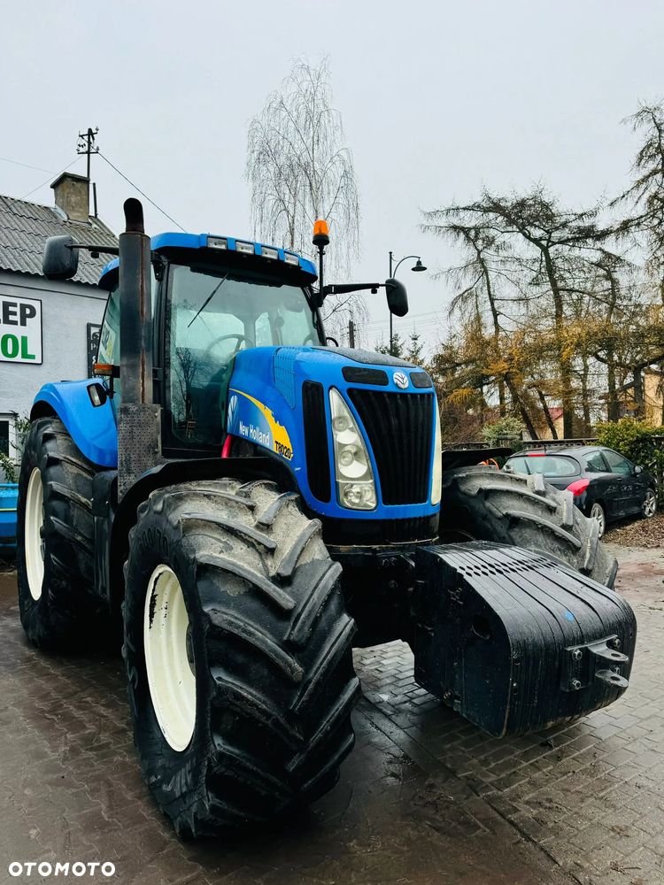 New Holland T8020 - 3