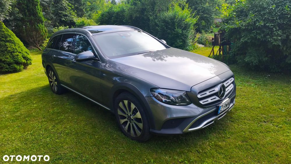 Mercedes-Benz Klasa E 220 d 4-Matic All-Terrain - 3
