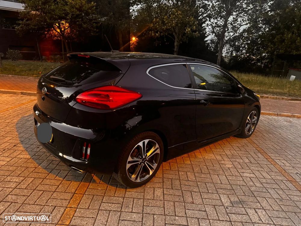 Kia Ceed S Coupé 1.6 CRDi GT Line - 1