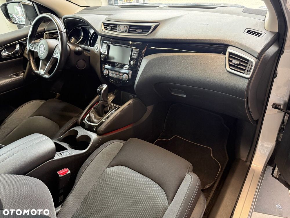 Nissan Qashqai - 16