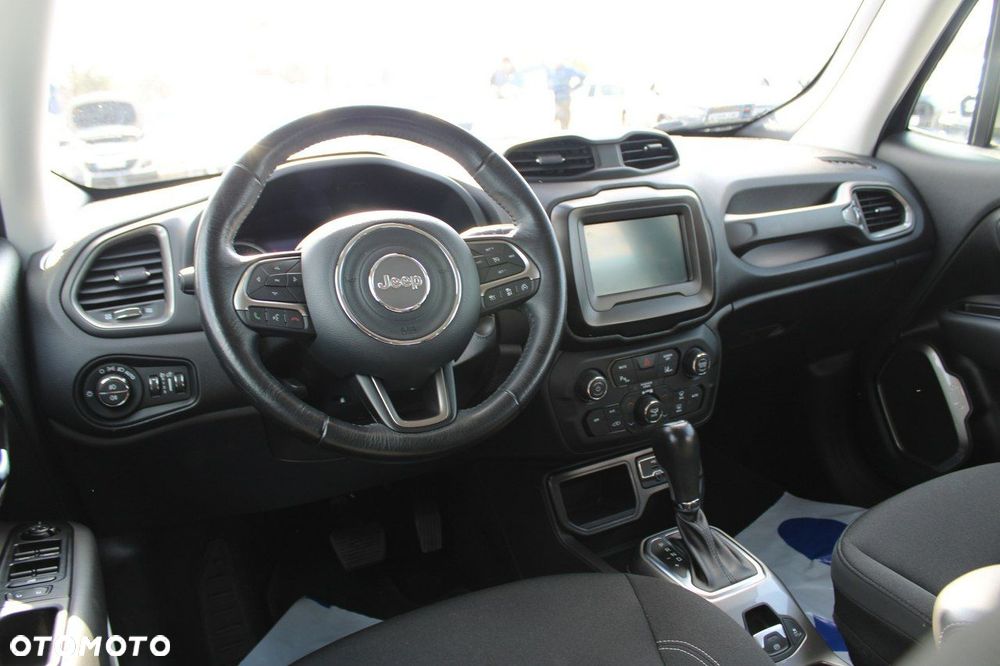 Jeep Renegade - 18