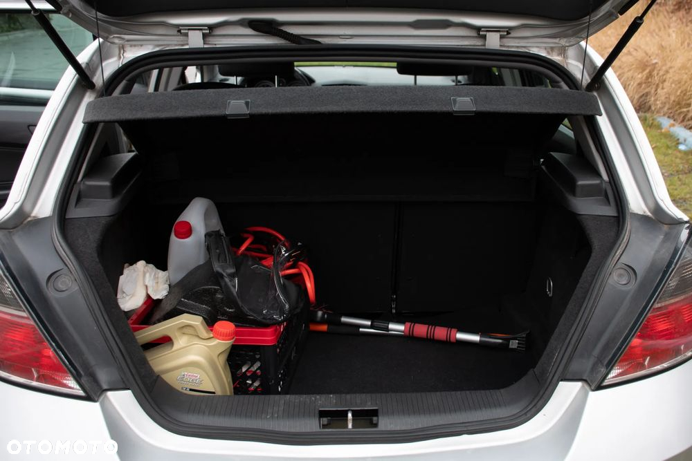 Opel Astra 2.0 Turbo Sport - 11