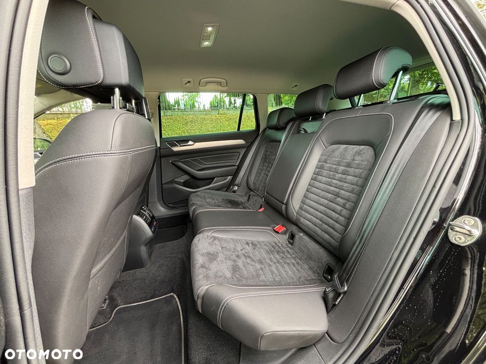Volkswagen Passat 2.0 TDI 4Mot Elegance DSG - 29