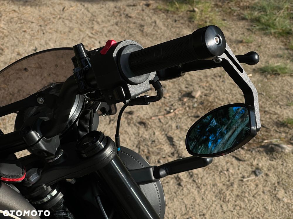 Husqvarna Svartpilen - 12