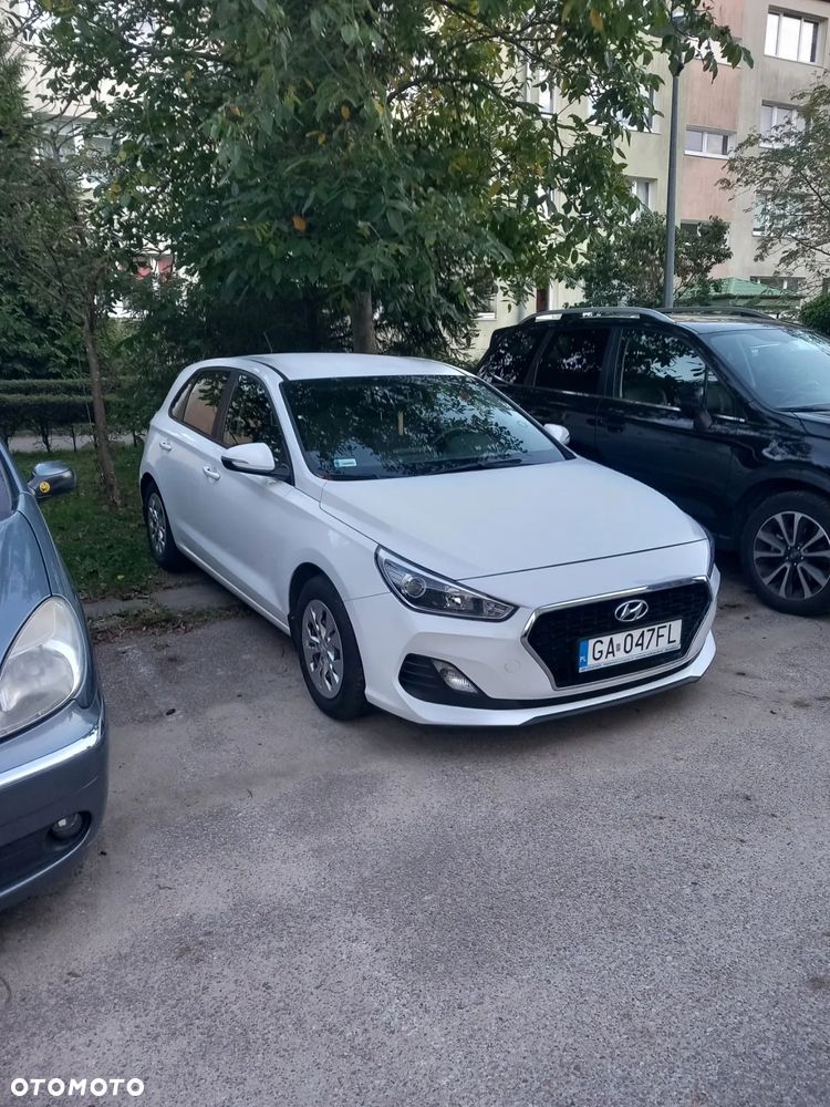 Hyundai i30 1.4 Classic + - 4