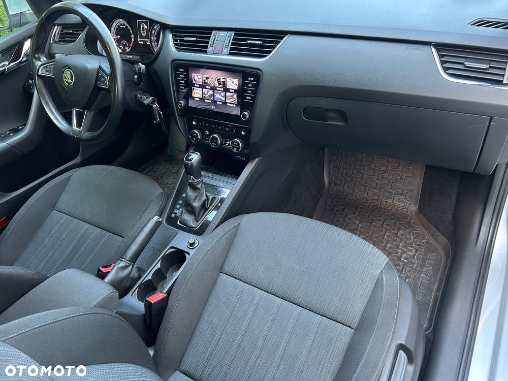 Skoda Octavia 2.0 TDI SCR Ambition DSG - 24