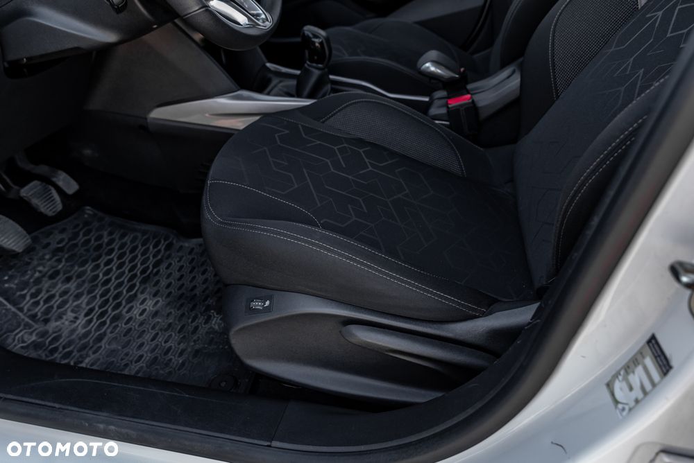 Peugeot 2008 1.2 Pure Tech Active EU6 - 18
