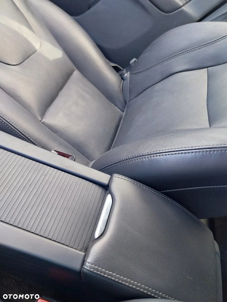 Volvo XC 60 - 22