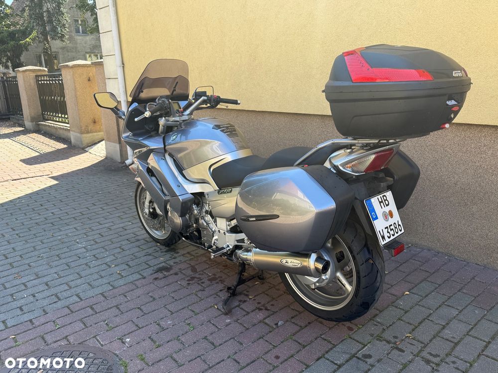 Yamaha FJR - 21