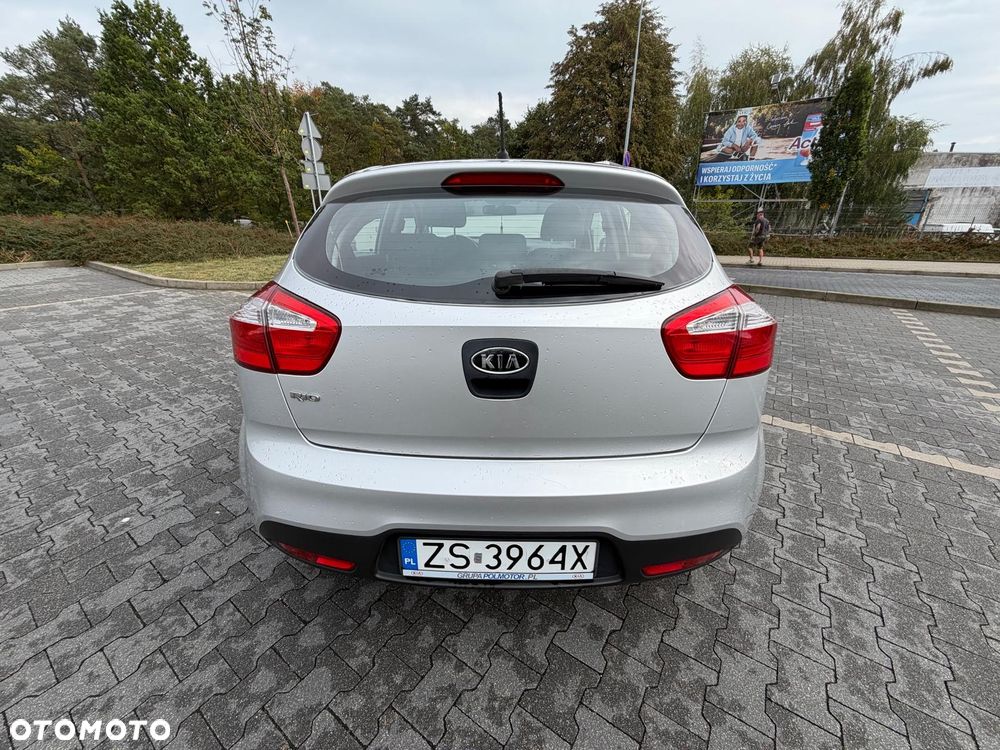 Kia Rio 2012 photo 3