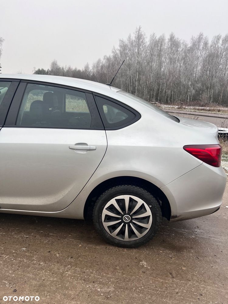 Opel Astra 1.6 Active - 9