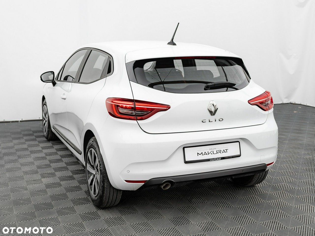 Renault Clio 1.0 TCe Equilibre - 5