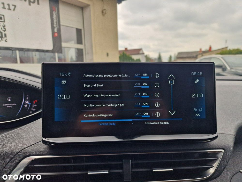 Peugeot 3008 1.5 BlueHDi Allure S&S EAT8 - 32