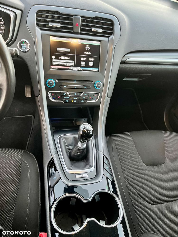 Ford Mondeo - 22