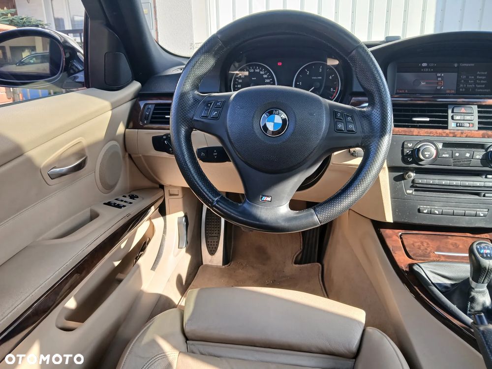 BMW Seria 3 325d - 27