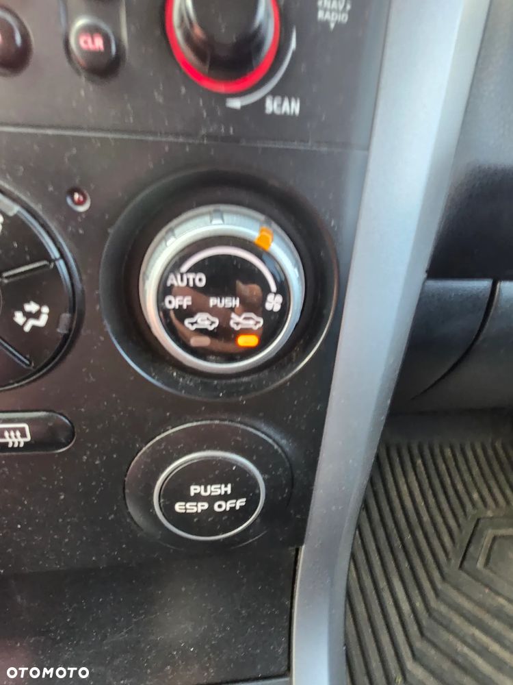 Suzuki Grand Vitara 1.9 DDiS Comfort - 22