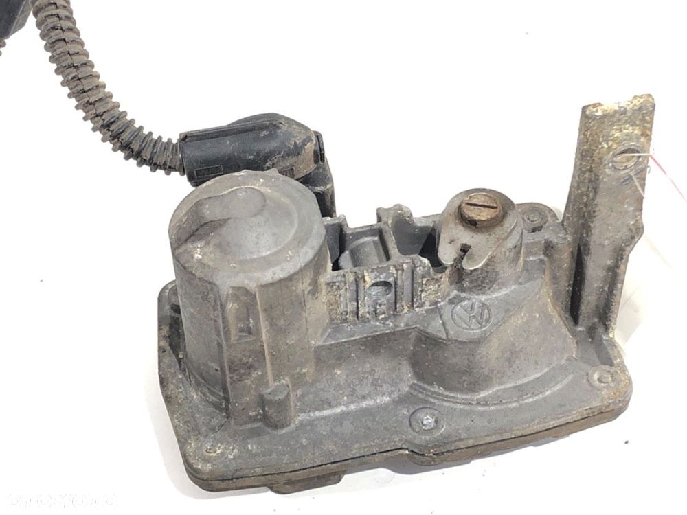 PRZEPUSTNICA WYDECHU  SKODA OCTAVIA III Combi (5E5, 5E6) 2012 - 2022 2.0 TDI 110 kW [150 KM] olej - 3