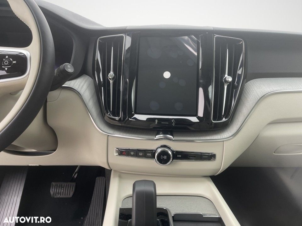 Volvo XC 60 T8 AWD AT PHEV Plus Bright - 15