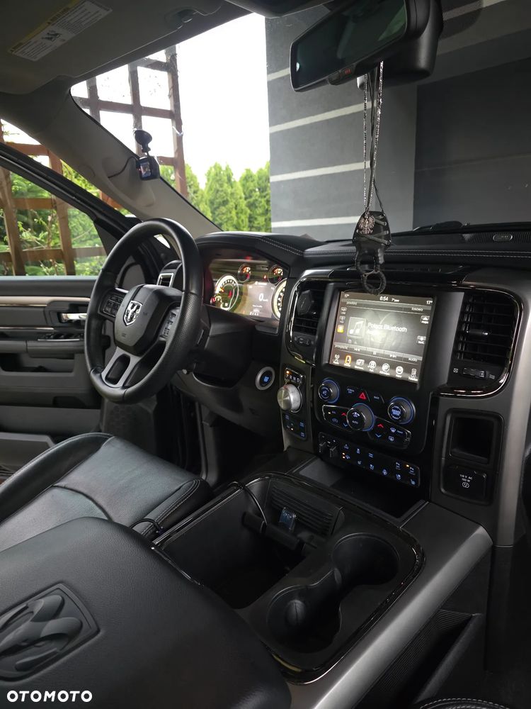 RAM 1500 Crew Cab Sport - 21