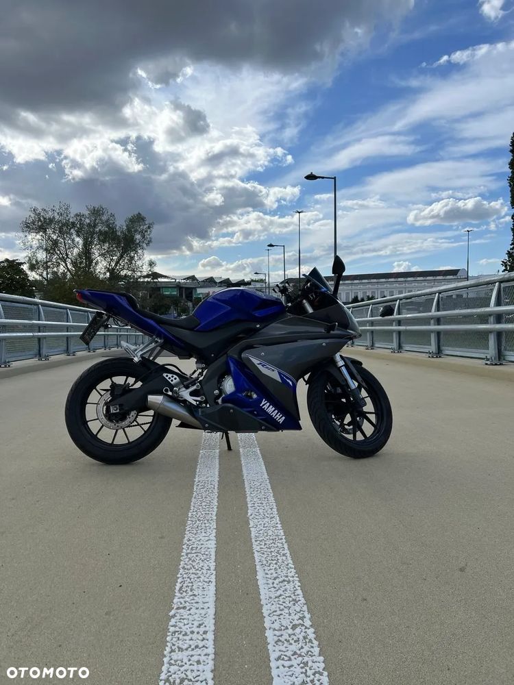 Yamaha YZF - 7