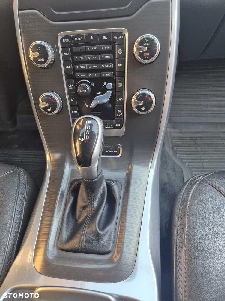 Volvo XC 70 - 7